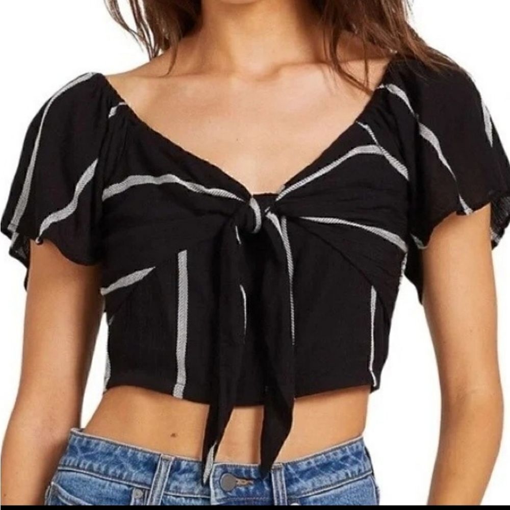 NWT VOLCOM BLACK AND WHITE COCO TIE CHEST TOP SZ. S